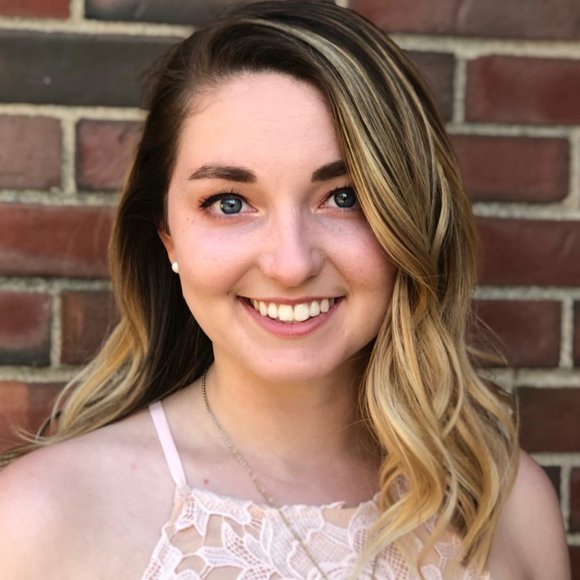 Meet your Posher, Megan - Picture 3 of 5